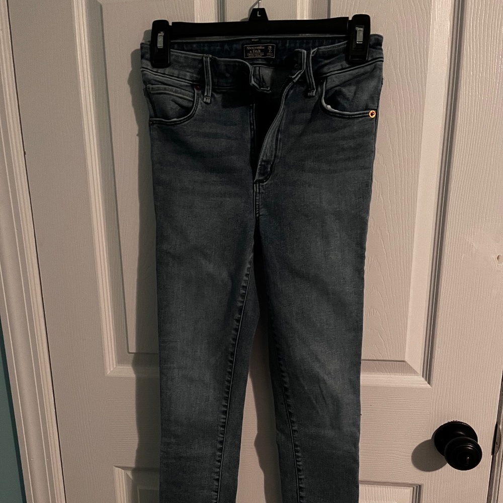 A&F Mid-rise Jeans